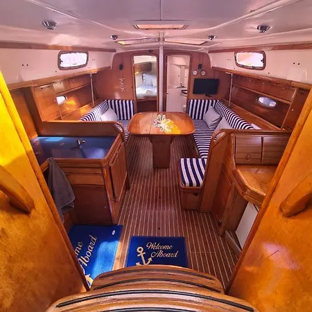 Hotel na wodzie Barco Puravida