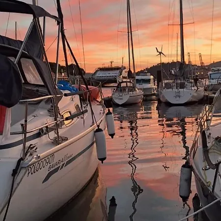 Hotel na wodzie Barco Puravida